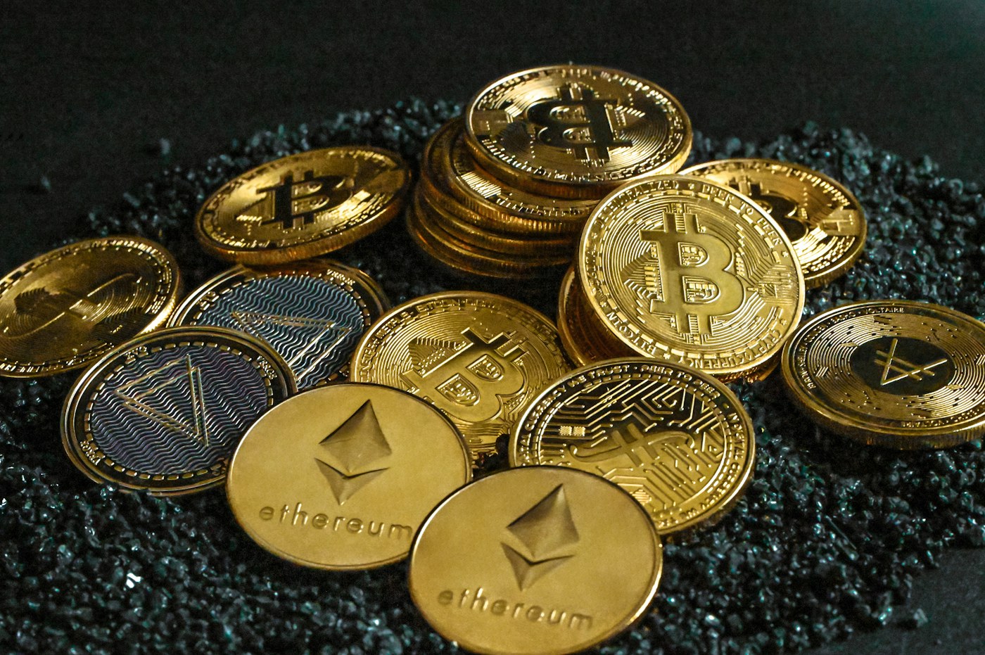 比特币钱包安全课:密码、助记词和设备保护